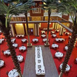 شام در رستوران هتل درویشی مشهد