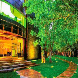 دعوت به رستوران باغ راز شیراز