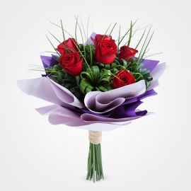 دسته گل رز قرمز آئین