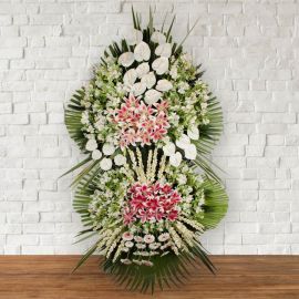 سفارش آنلاین تاج گل دو طبقه سخاوتمندانه | گل بازار