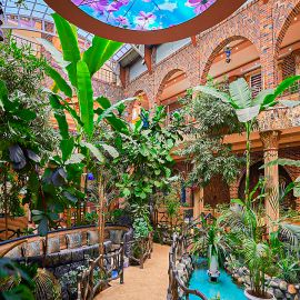 دعوت به رستوران برکه تبریز