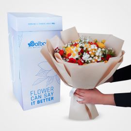 دسته گل رز و نرگس توتیا (GolBox)