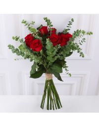 دسته گل رز قرمز