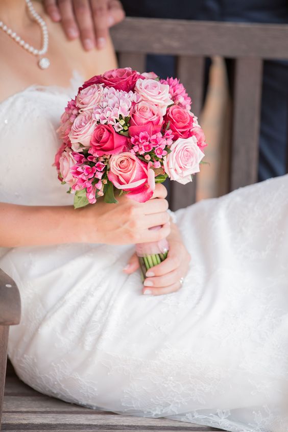 دسته گل عروس صورتی