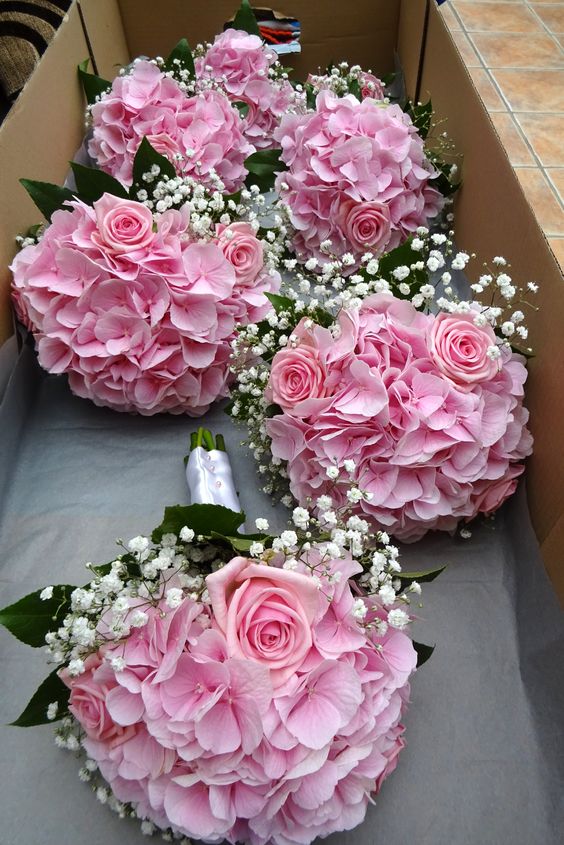 دسته گل عروس ادریسی