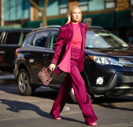 رنگ سال 2023 سرخابی