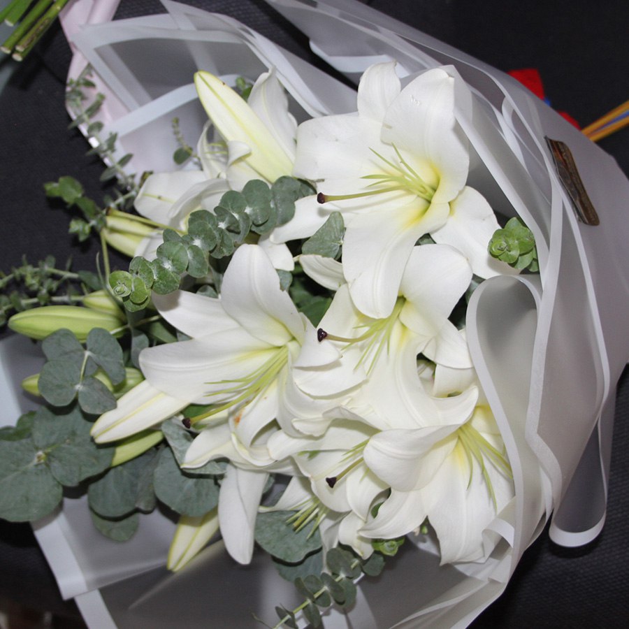 عکس نمونه ارسالی دسته گل لیلیوم گیتا